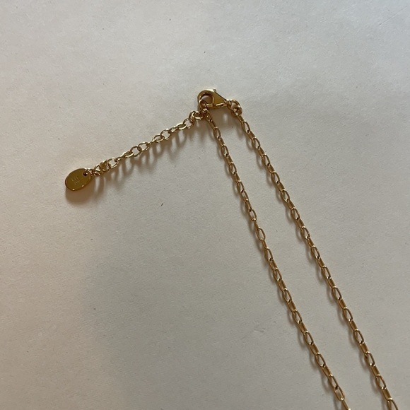 Gold Tone Circle Chain Pendant Necklace - Picture 3 of 5